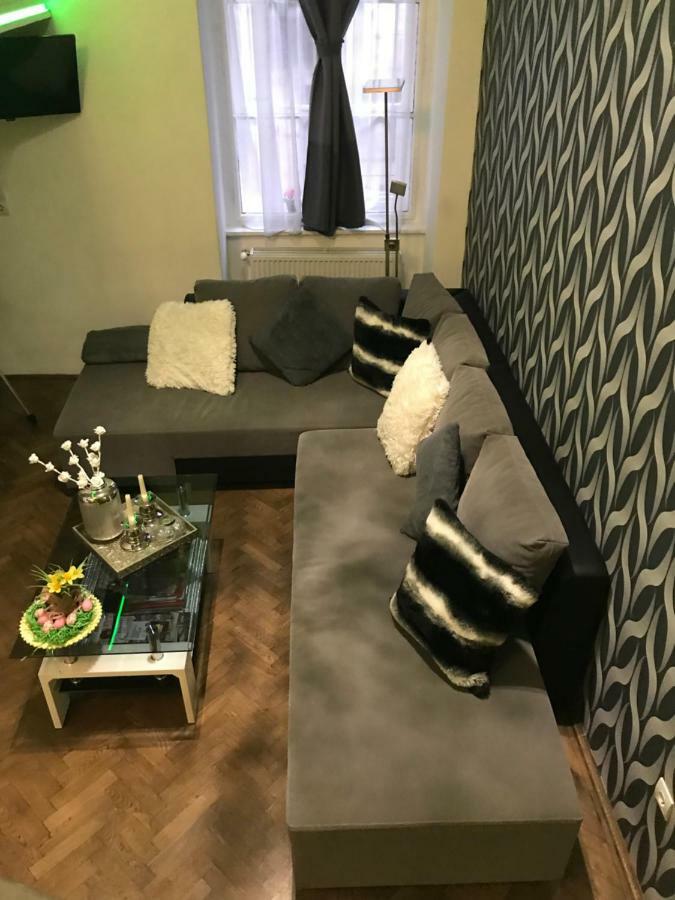 Feel Different Apartment Budapest Esterno foto
