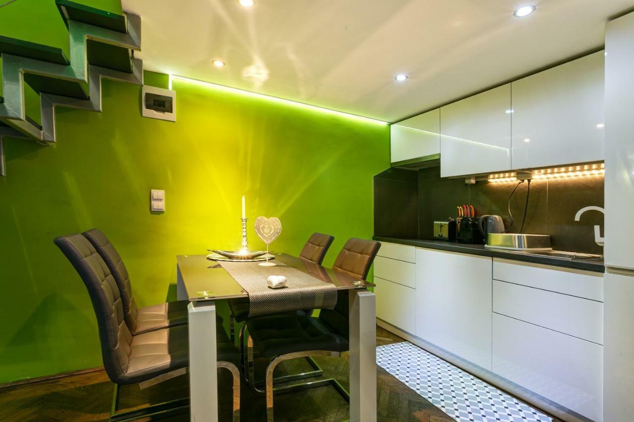 Feel Different Apartment Budapest Esterno foto